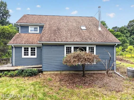 56375 Bates Road Chesterfield Township, MI 48051