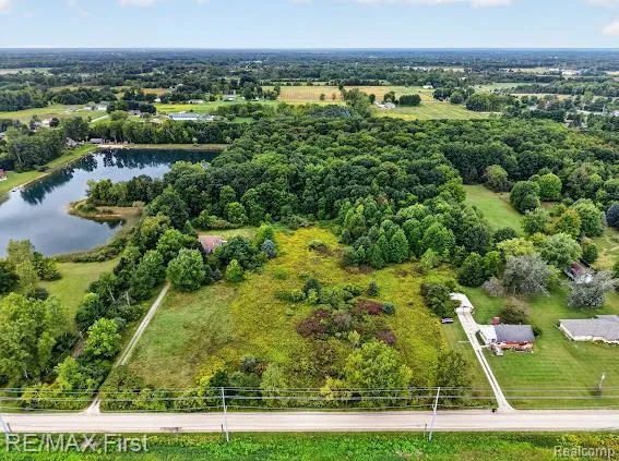56375 Bates Road Chesterfield Township, MI 48051