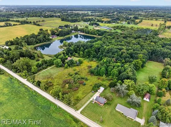 56375 Bates Road Chesterfield Township, MI 48051
