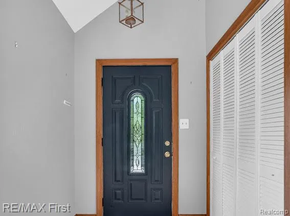 56375 Bates Road Chesterfield Township, MI 48051
