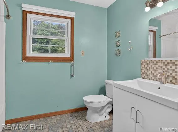 56375 Bates Road Chesterfield Township, MI 48051