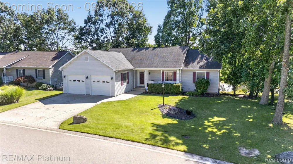 2410 Chestnut Bend Oceola Township, MI 48855