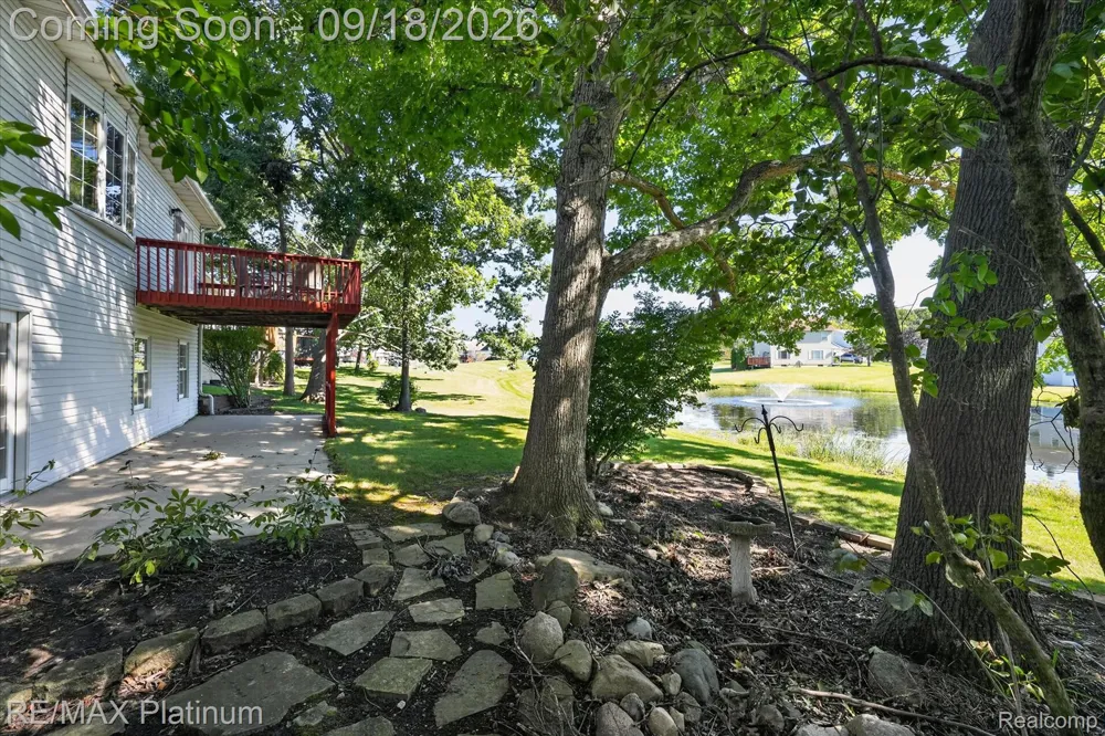 2410 Chestnut Bend Oceola Township, MI 48855