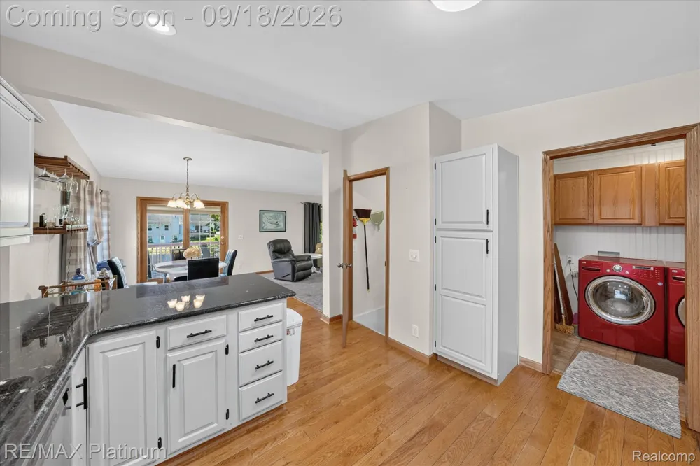 2410 Chestnut Bend Oceola Township, MI 48855