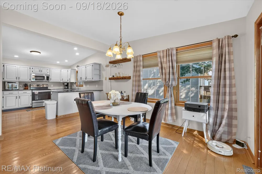 2410 Chestnut Bend Oceola Township, MI 48855
