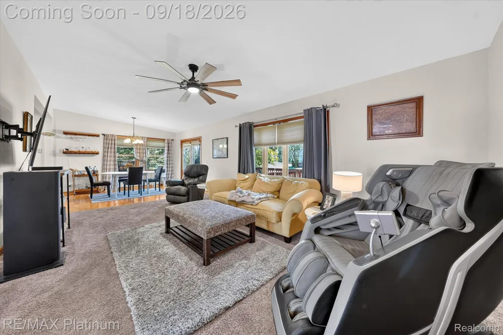 2410 Chestnut Bend Oceola Township, MI 48855