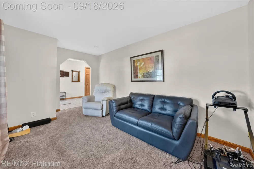 2410 Chestnut Bend Oceola Township, MI 48855