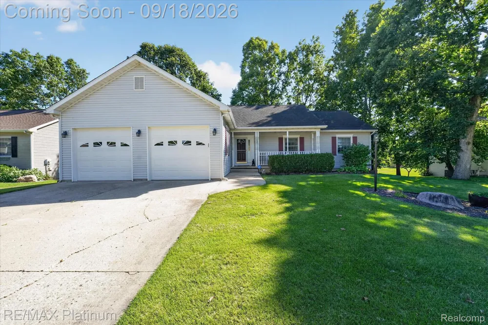 2410 Chestnut Bend Oceola Township, MI 48855