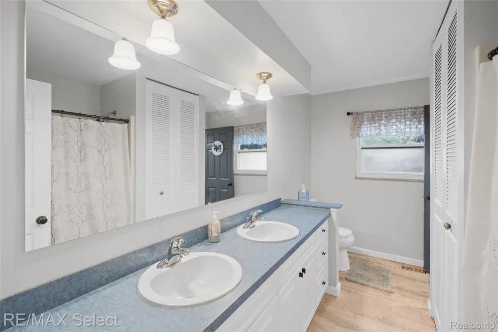 5145 Winshall Drive Swartz Creek City, MI 48473