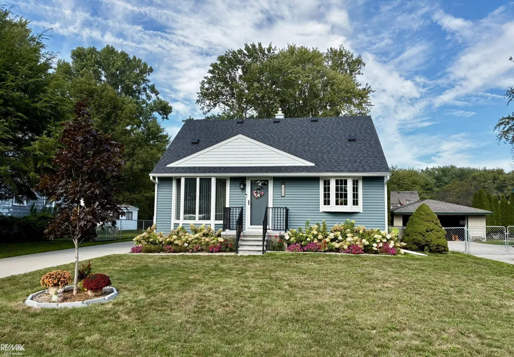 26737 Hickler Lane Harrison Charter Township, MI 48045