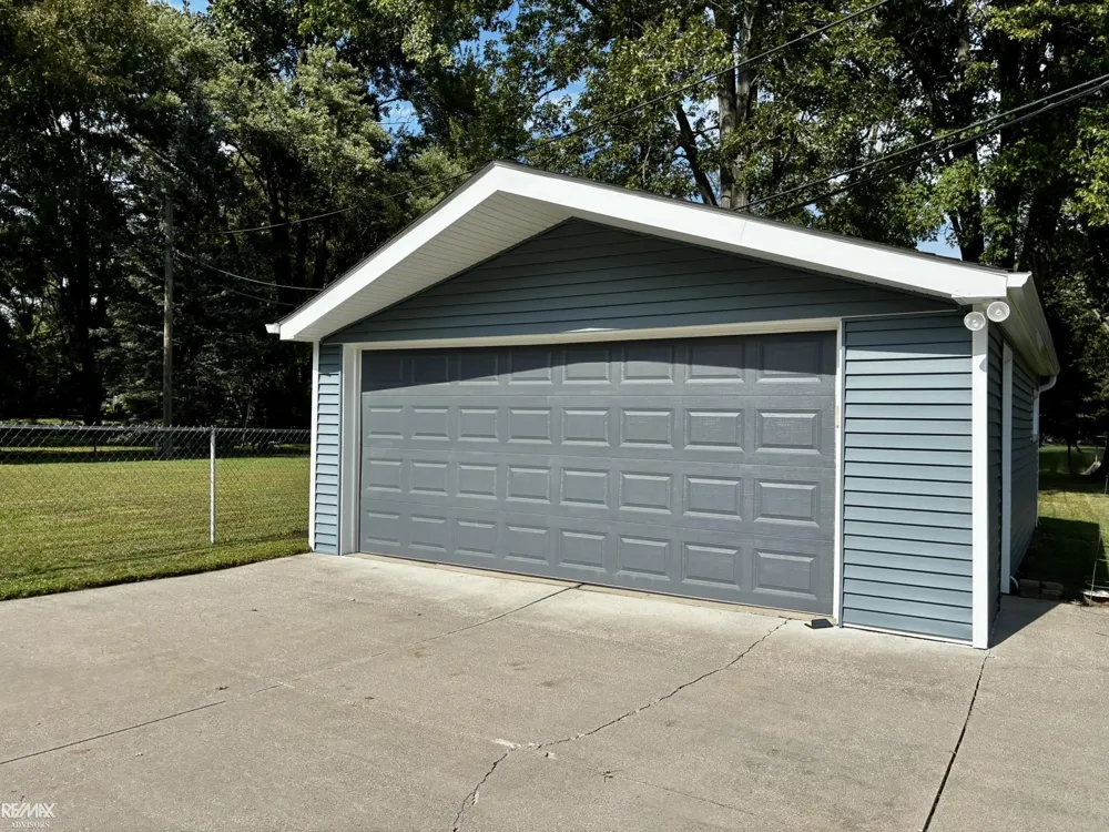 26737 Hickler Lane Harrison Charter Township, MI 48045