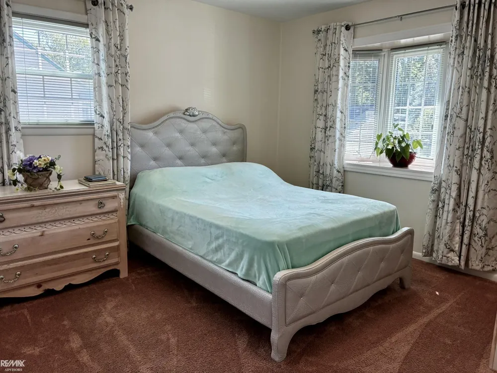 26737 Hickler Lane Harrison Charter Township, MI 48045