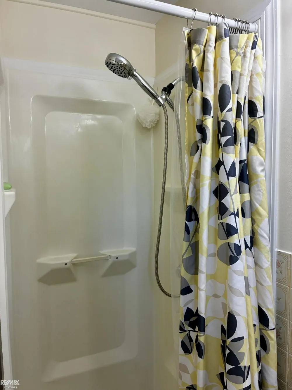 26737 Hickler Lane Harrison Charter Township, MI 48045
