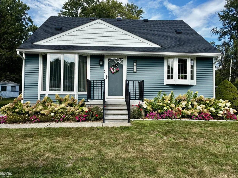 26737 Hickler Lane Harrison Charter Township, MI 48045
