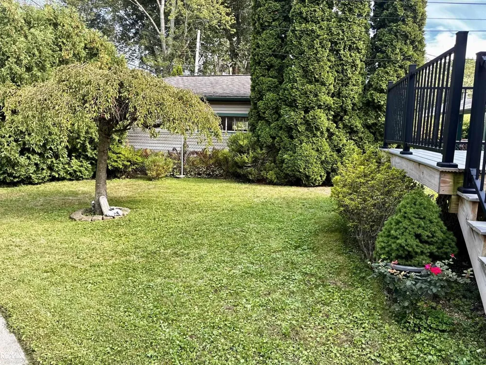 26737 Hickler Lane Harrison Charter Township, MI 48045