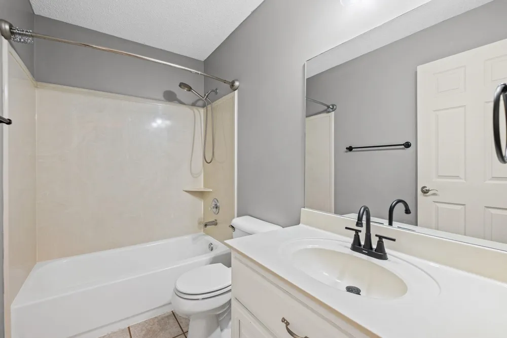 713 ELIZABETH DR Atoka, TN 38004