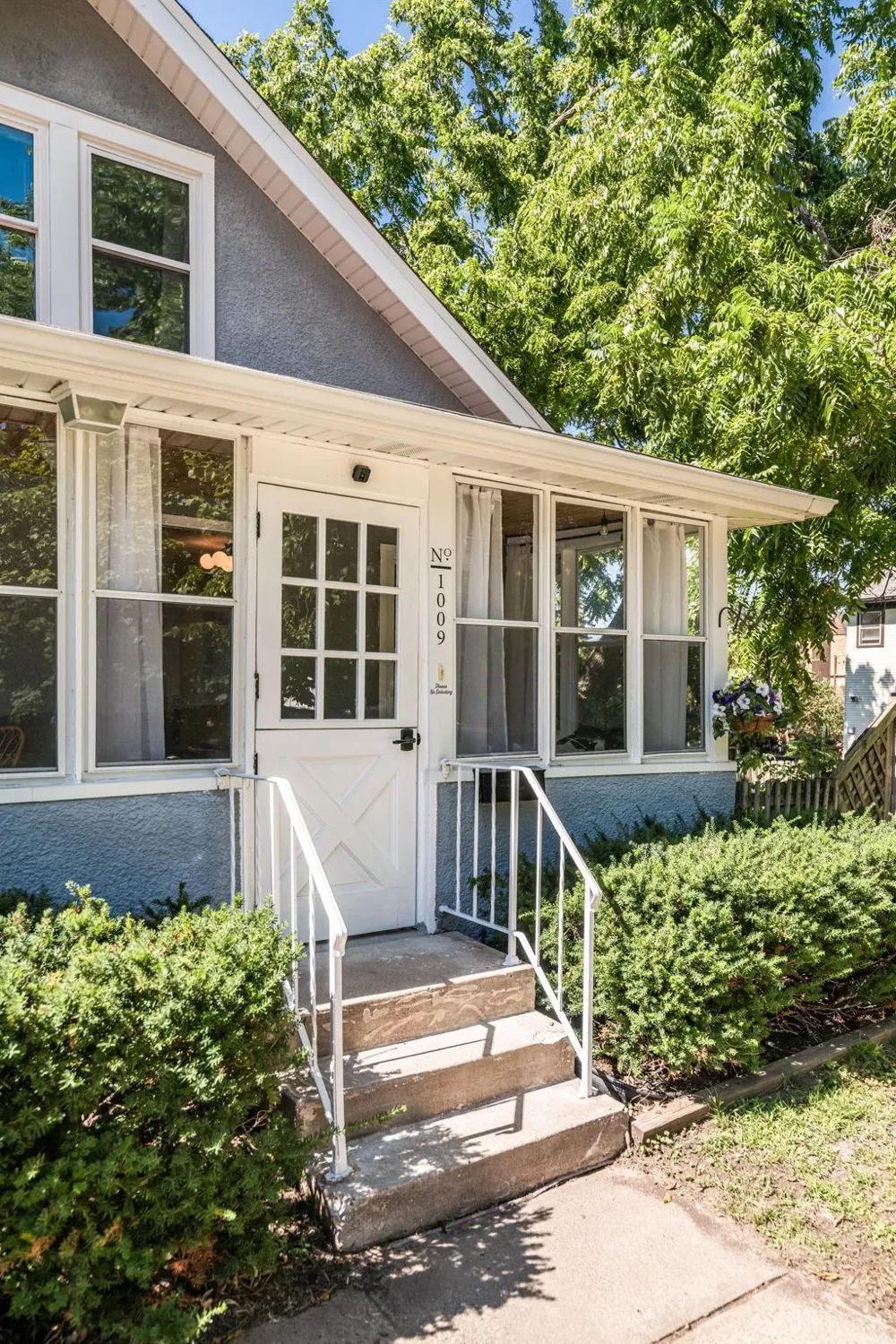 1009 Humboldt Avenue West Saint Paul, MN 55118