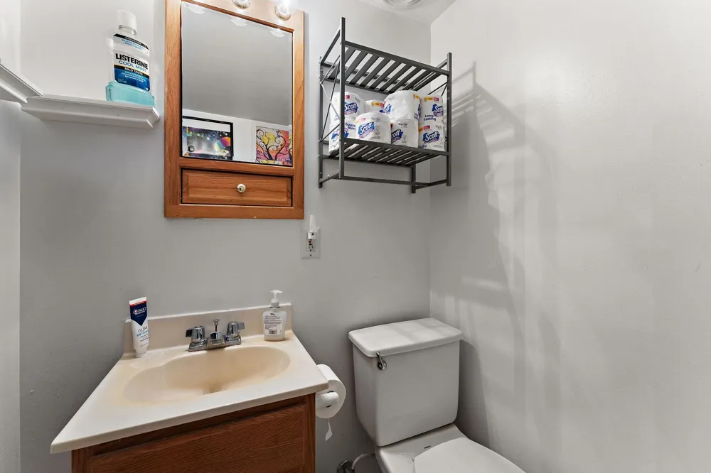 2460 Crestwood Drive North Saint Paul, MN 55109