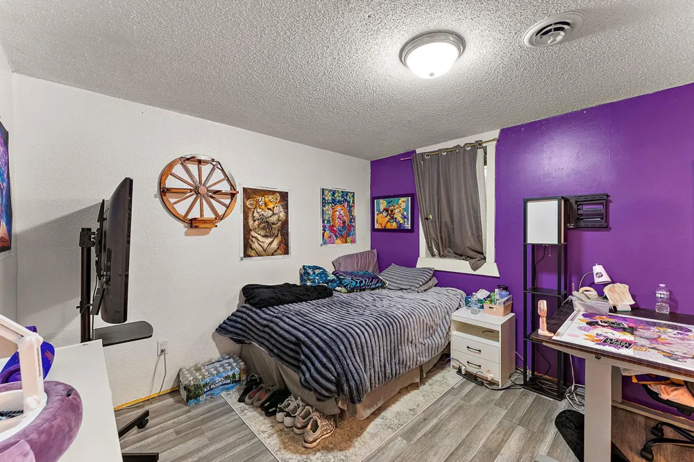 2460 Crestwood Drive North Saint Paul, MN 55109