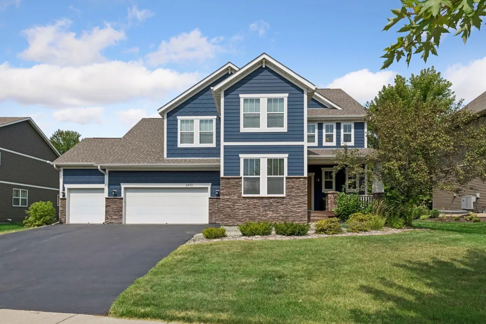 2470 Heron Lane Victoria, MN 55386
