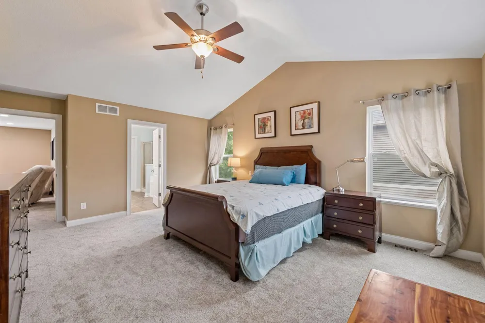 2470 Heron Lane Victoria, MN 55386