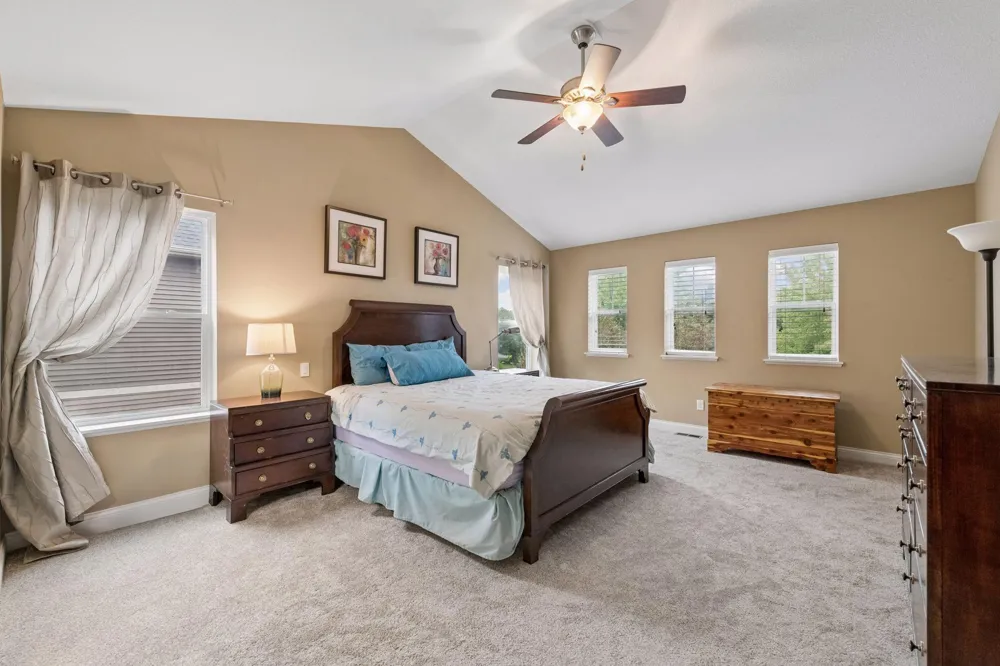 2470 Heron Lane Victoria, MN 55386