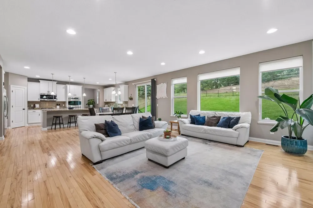 2470 Heron Lane Victoria, MN 55386
