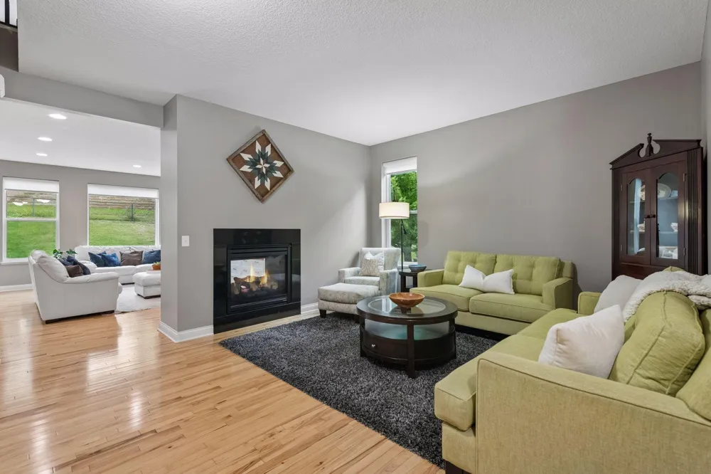 2470 Heron Lane Victoria, MN 55386