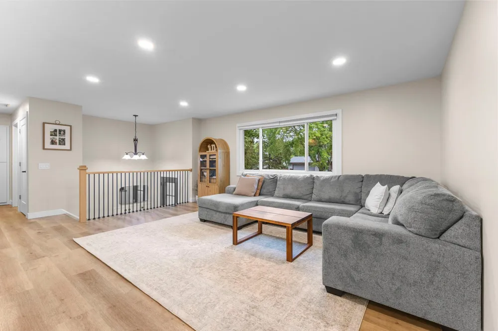 17147 Gage Avenue Farmington, MN 55024