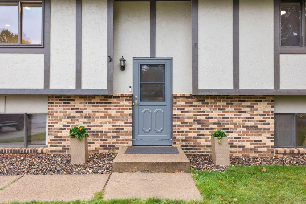 17147 Gage Avenue Farmington, MN 55024