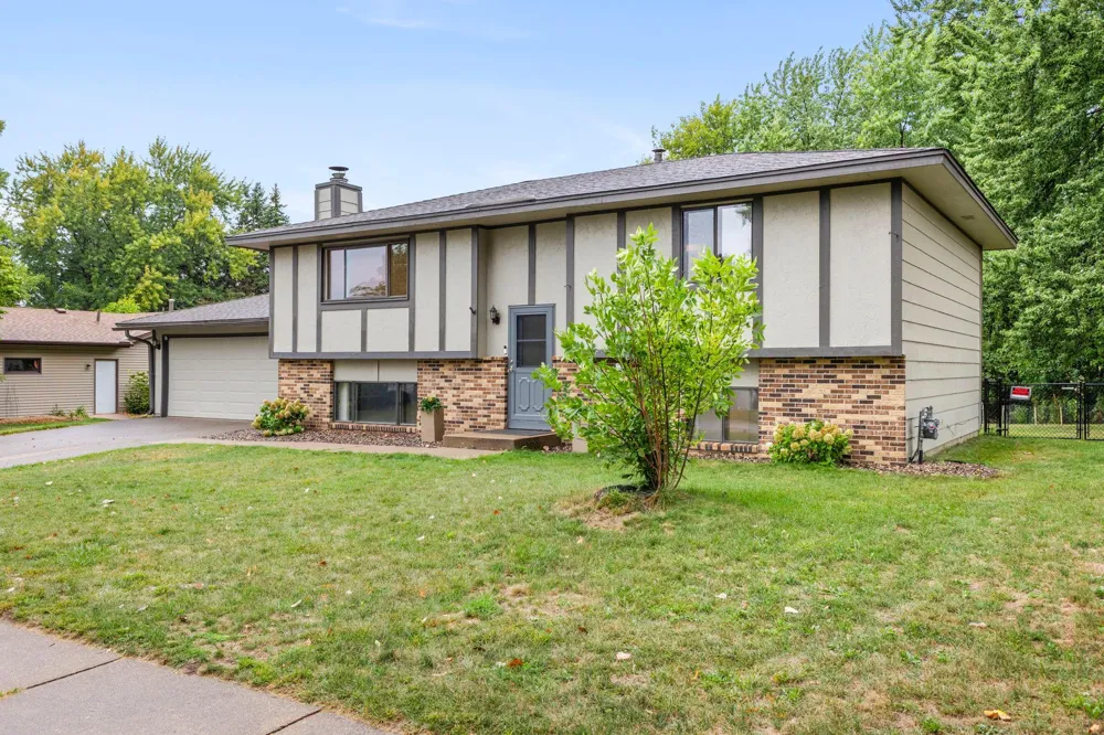 17147 Gage Avenue Farmington, MN 55024