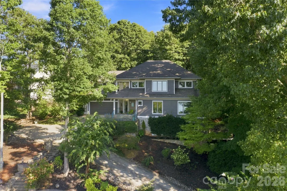 184 High Lake Drive Statesville, NC 28677