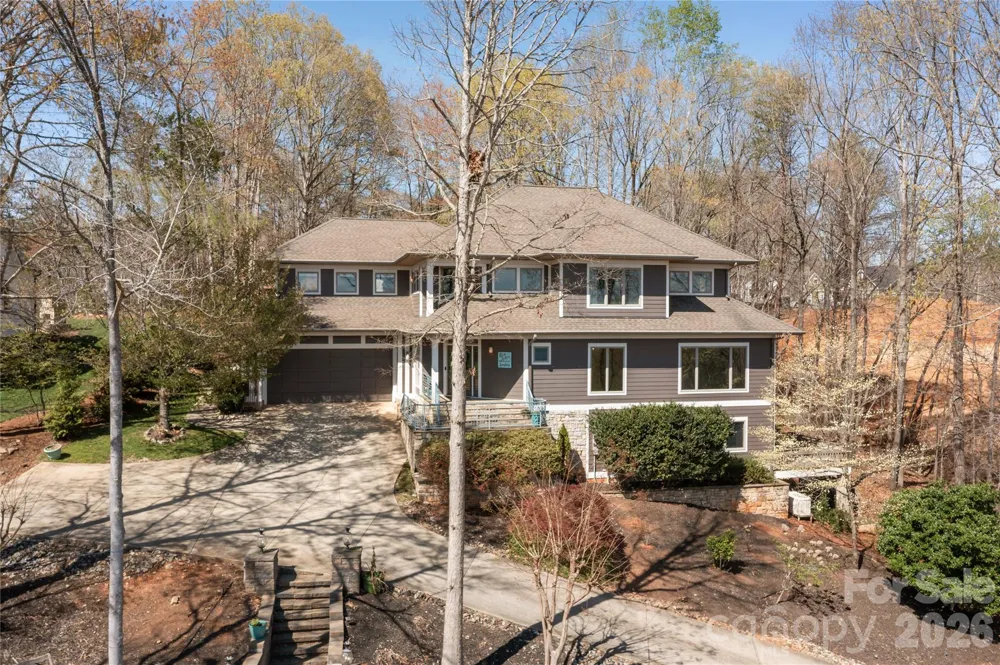 184 High Lake Drive Statesville, NC 28677