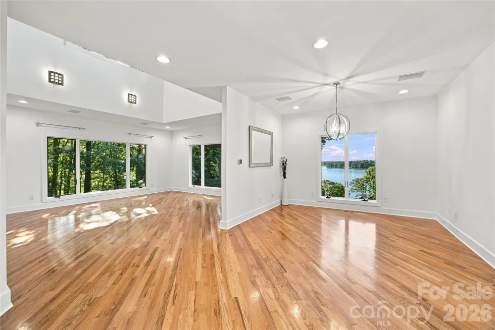 184 High Lake Drive Statesville, NC 28677
