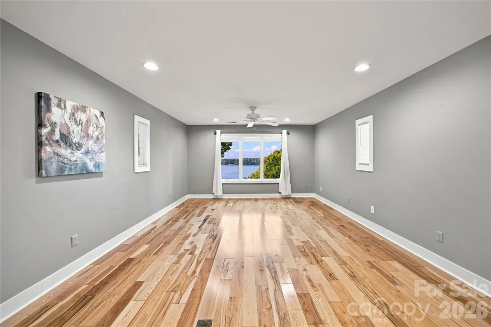 184 High Lake Drive Statesville, NC 28677
