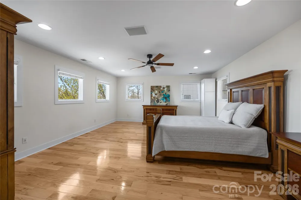 184 High Lake Drive Statesville, NC 28677