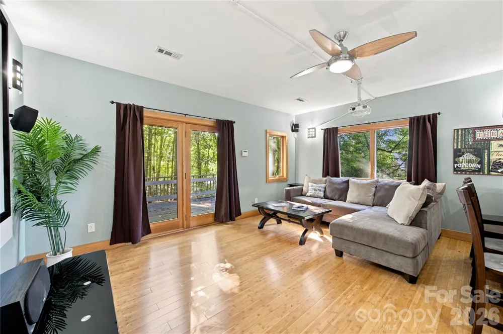 184 High Lake Drive Statesville, NC 28677