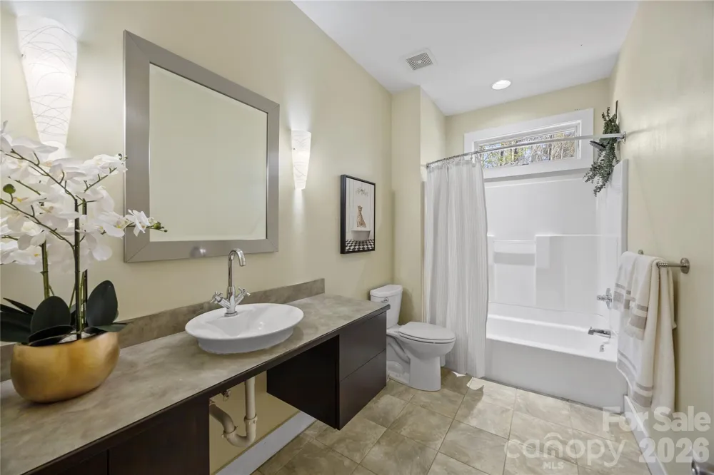 184 High Lake Drive Statesville, NC 28677