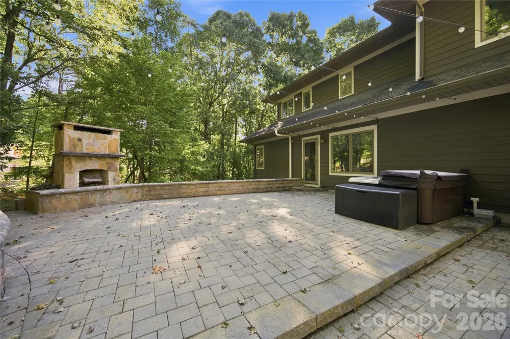 184 High Lake Drive Statesville, NC 28677