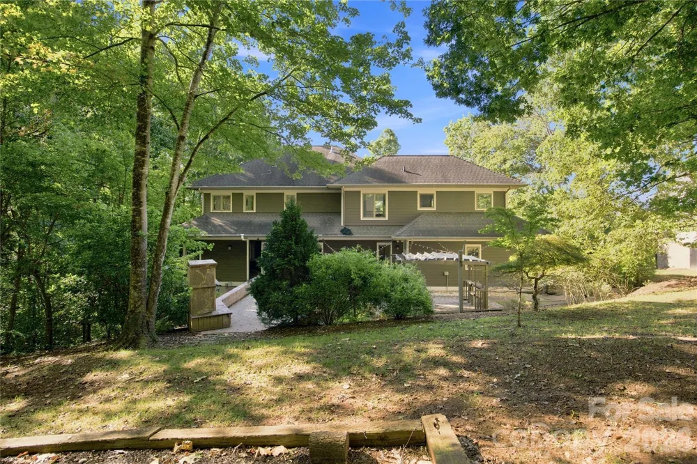 184 High Lake Drive Statesville, NC 28677