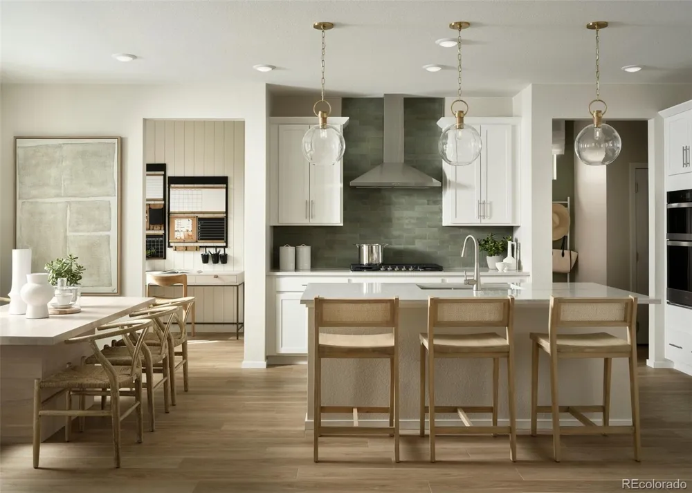 7831 S Clubview Street Aurora, CO 80016