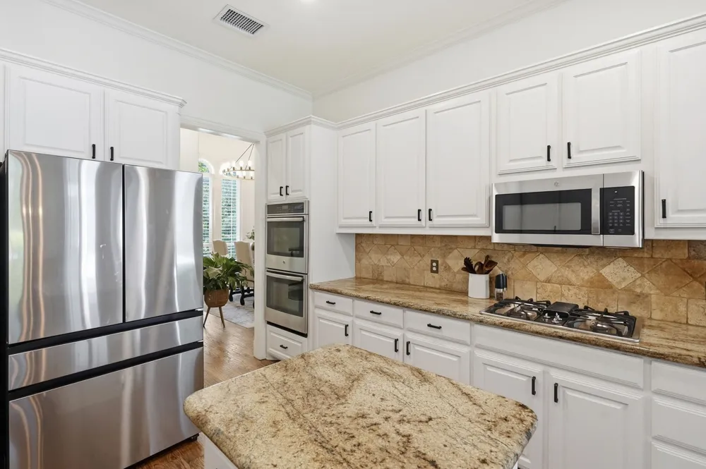 402 Southridge Lakes Parkway Southlake, TX 76092