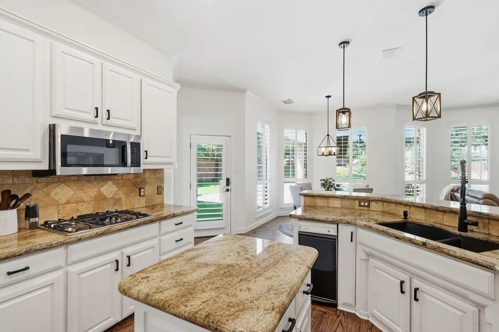 402 Southridge Lakes Parkway Southlake, TX 76092