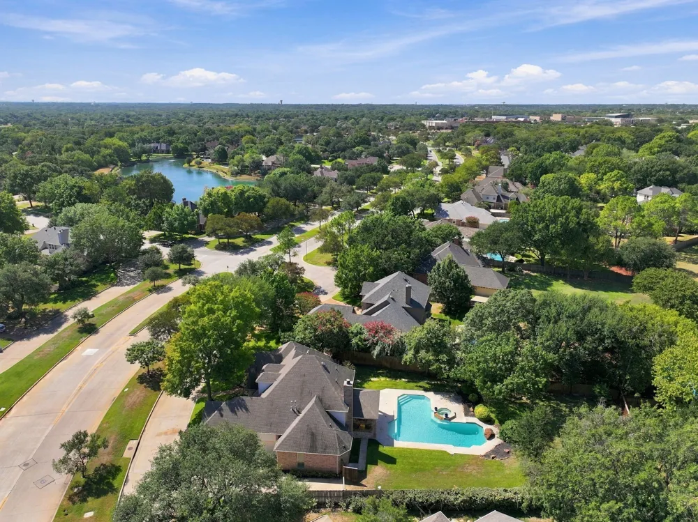 402 Southridge Lakes Parkway Southlake, TX 76092