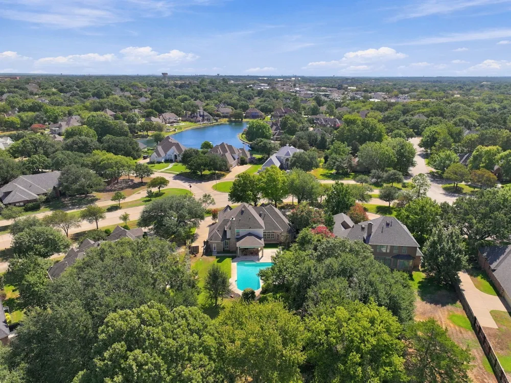 402 Southridge Lakes Parkway Southlake, TX 76092