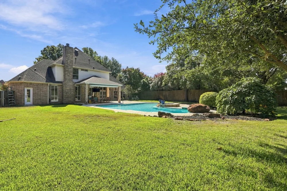 402 Southridge Lakes Parkway Southlake, TX 76092