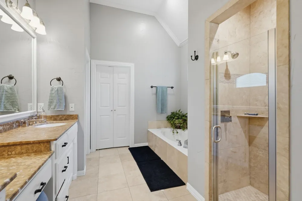 402 Southridge Lakes Parkway Southlake, TX 76092