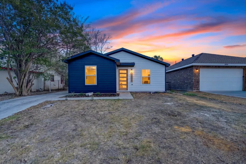 3504 Strong Avenue Fort Worth, TX 76105