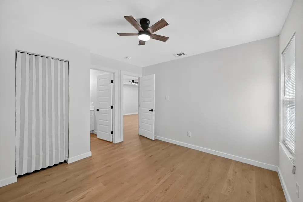 3504 Strong Avenue Fort Worth, TX 76105