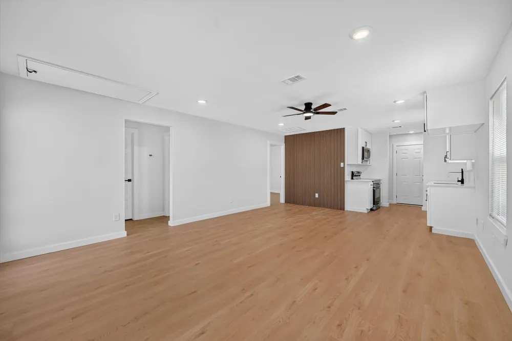 3504 Strong Avenue Fort Worth, TX 76105